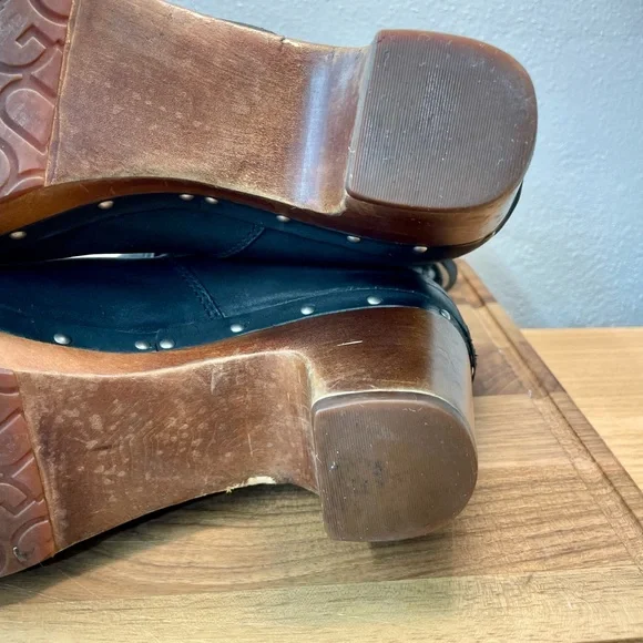 UGG Lynnea Leather Shearling Boot Studded Chunky Wooden Heel Moto Sz 11 Western - Picture 12 of 14